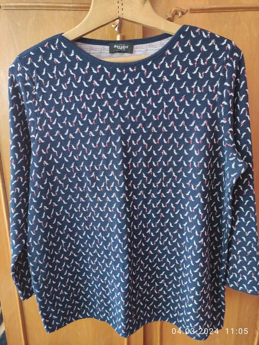 Кофта жіноча 52 розміру.