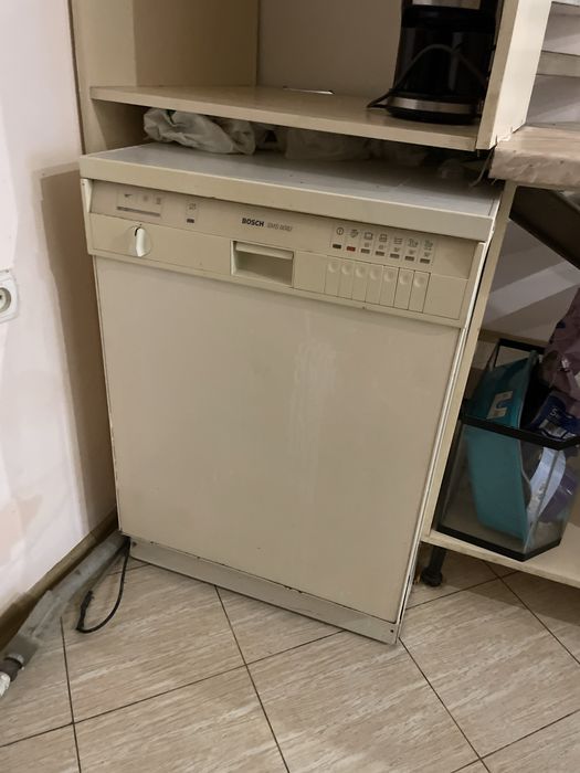 Посудомийна машина Bosh