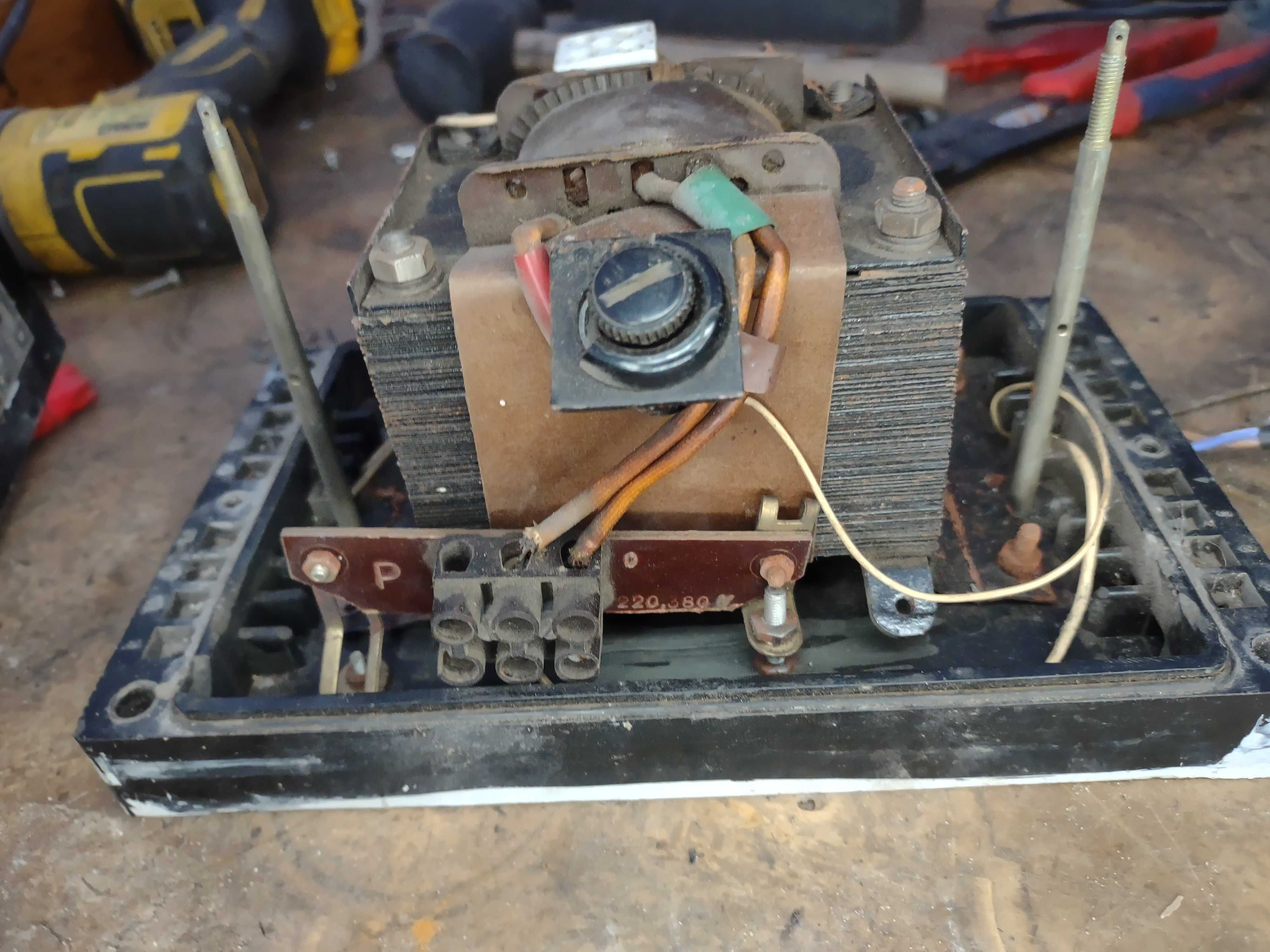 Transformator PRL - RS-521 . 220 - 380 / 24 V.