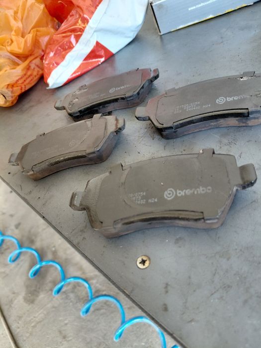 Тормозные колодки Brembo (Renault Duster 2011)