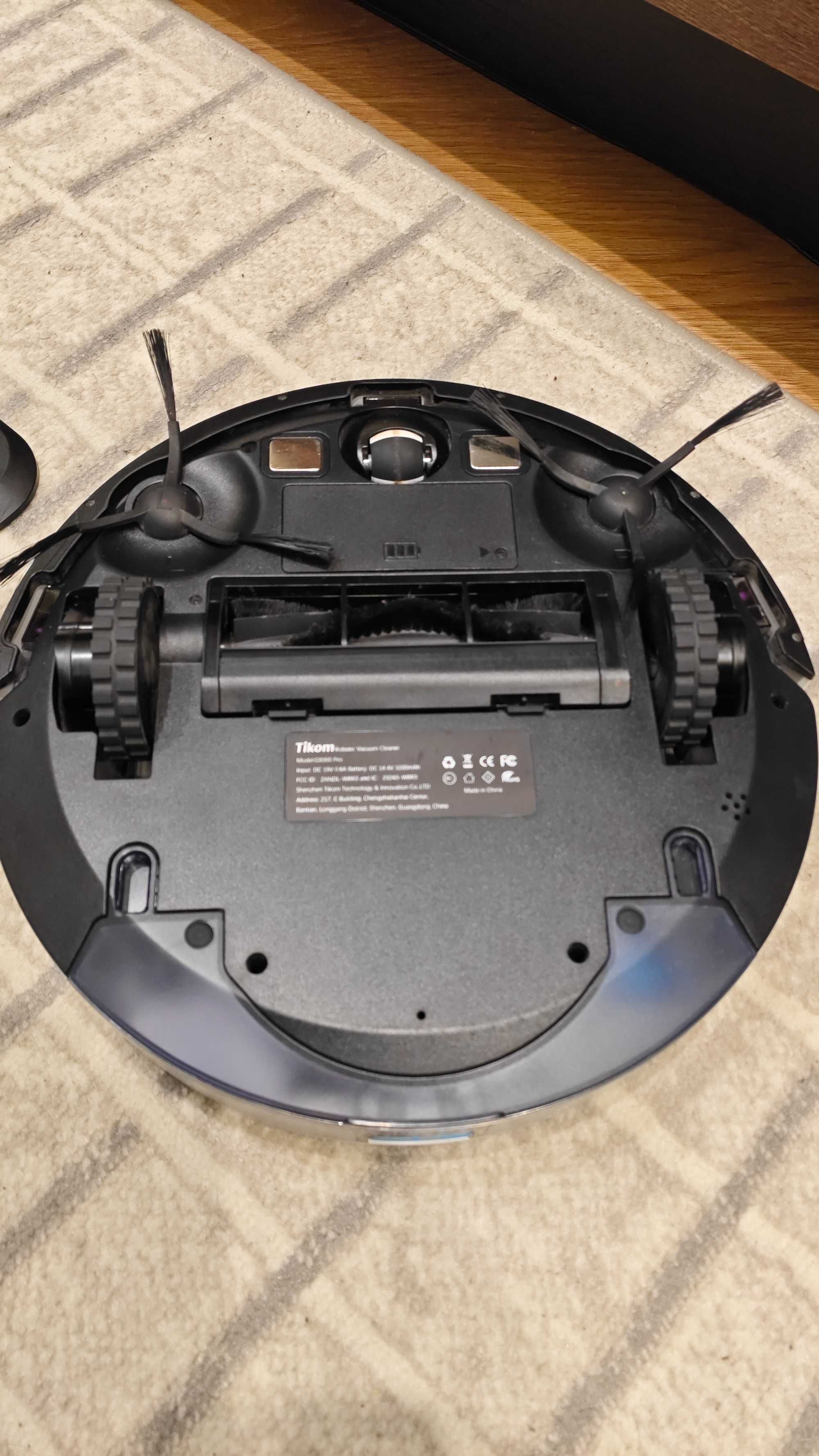 Tikom G8000 Pro , миючий робот пилосос