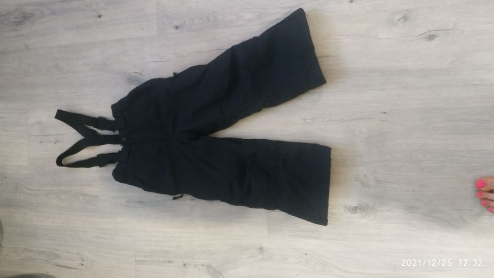 Теплі штани на дитину 2-3роки.