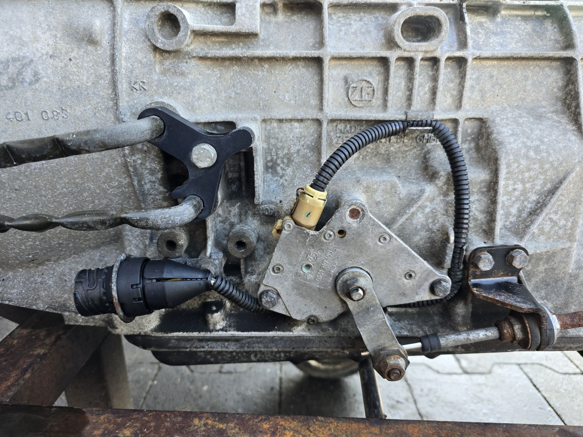 Skrzynia automat bmw r6 ZF