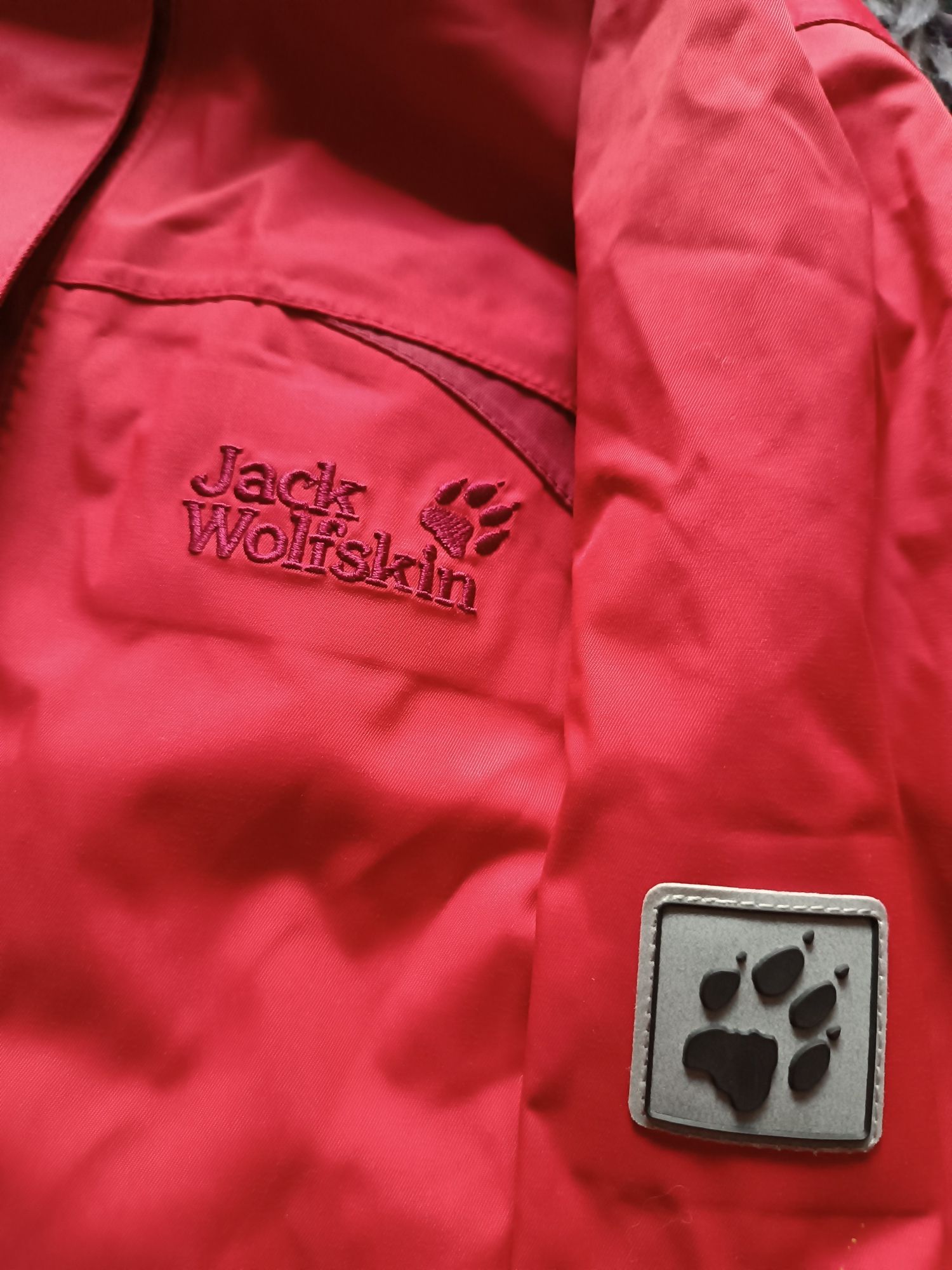 Jack Wolfskin kurtka damska wiatrówka , przeciwdeszczowa jak nowa.