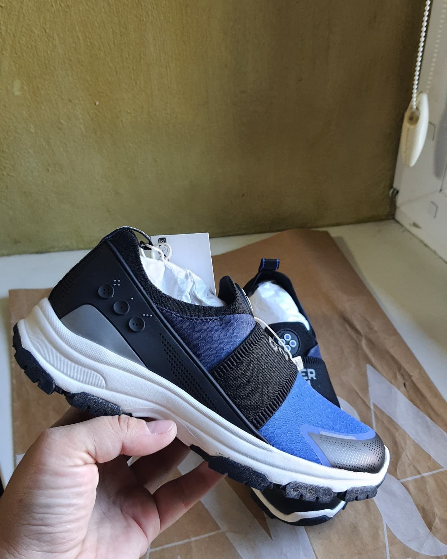 Кроссовки Zara Cyber 35  размер
