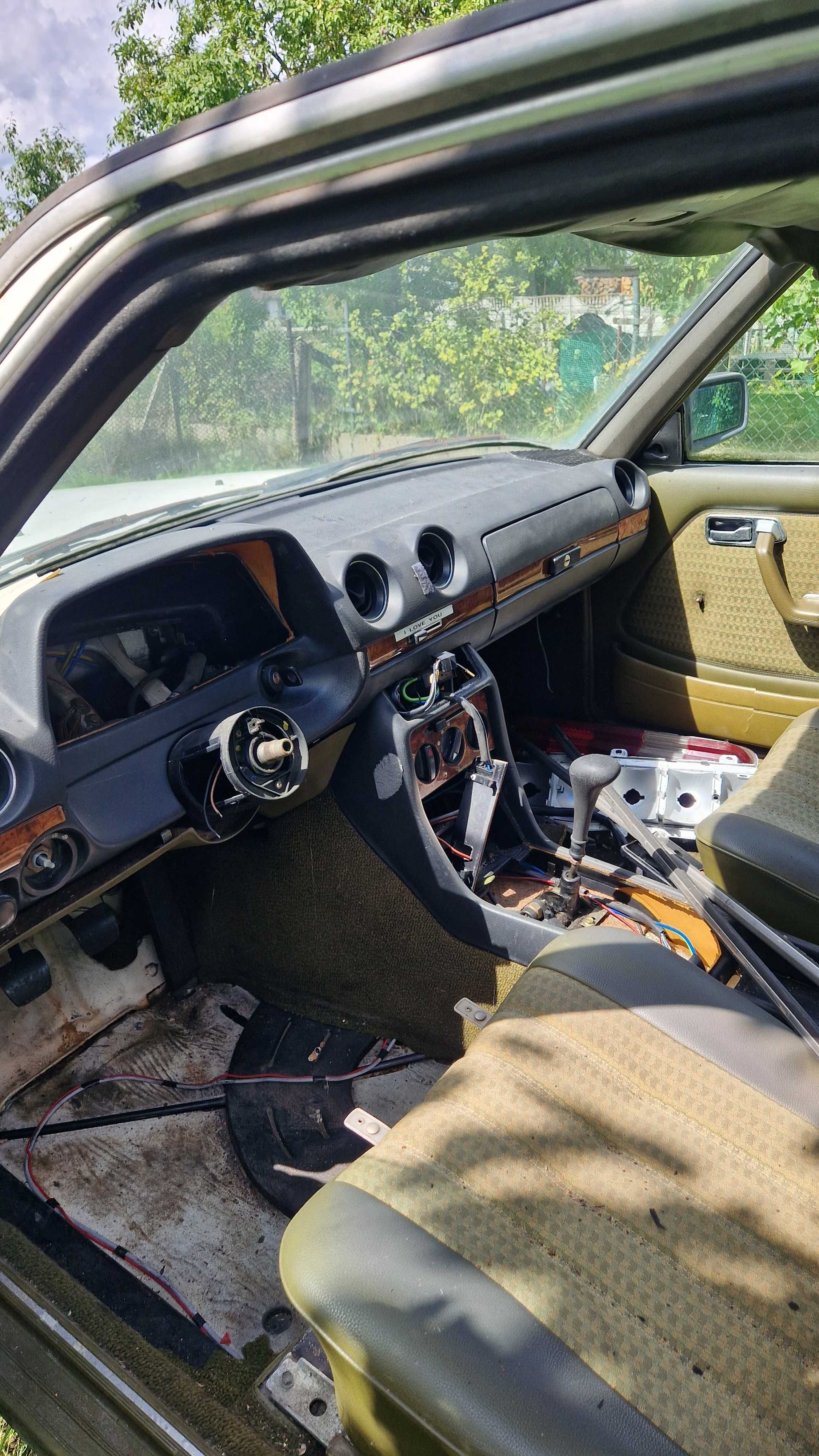 Mercedes 123 Coupe 3x Benzyna