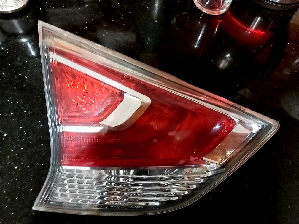 Komplet lamp Nissan X-TRAIL