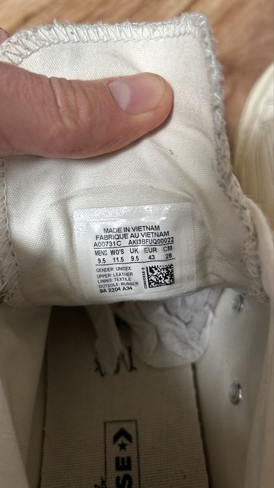 Високі шкіряні кеди Converse