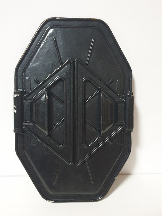 Antiga bandeja de molas /clipes para sofá brasonado