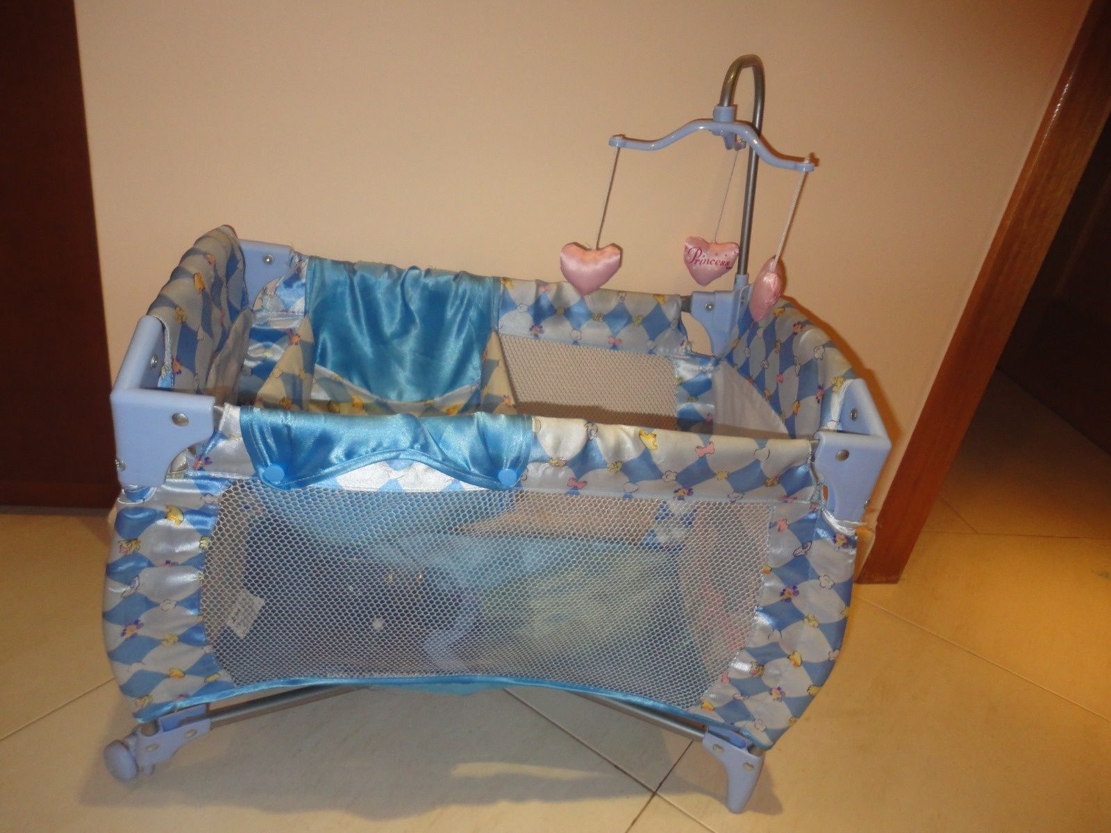 Cama de brincar cinderela