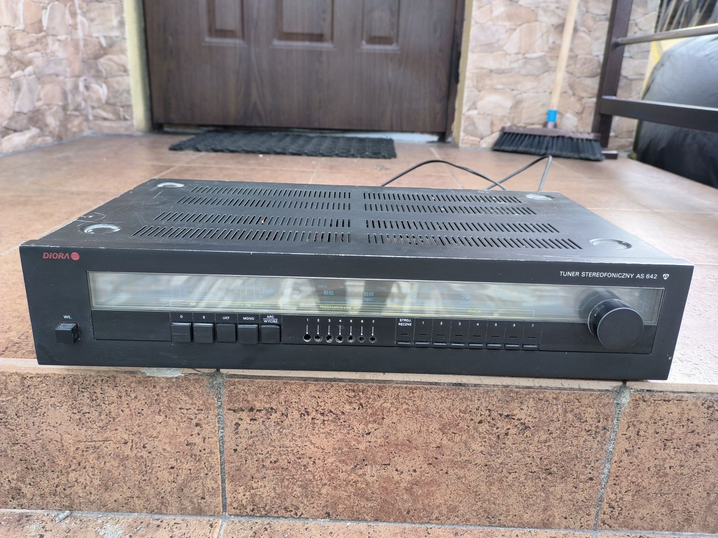 Diora Tuner stereofoniczny AS 642