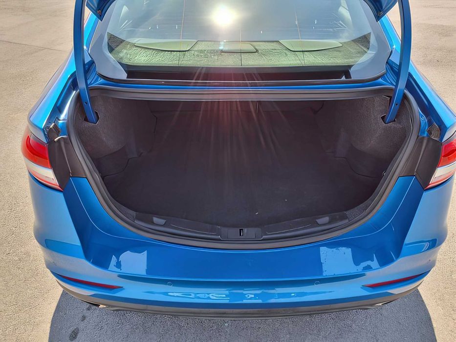 Ford Fusion      2020