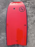 Bodyboard Deeply Concave 41.5" - Como Nova + Acessórios!