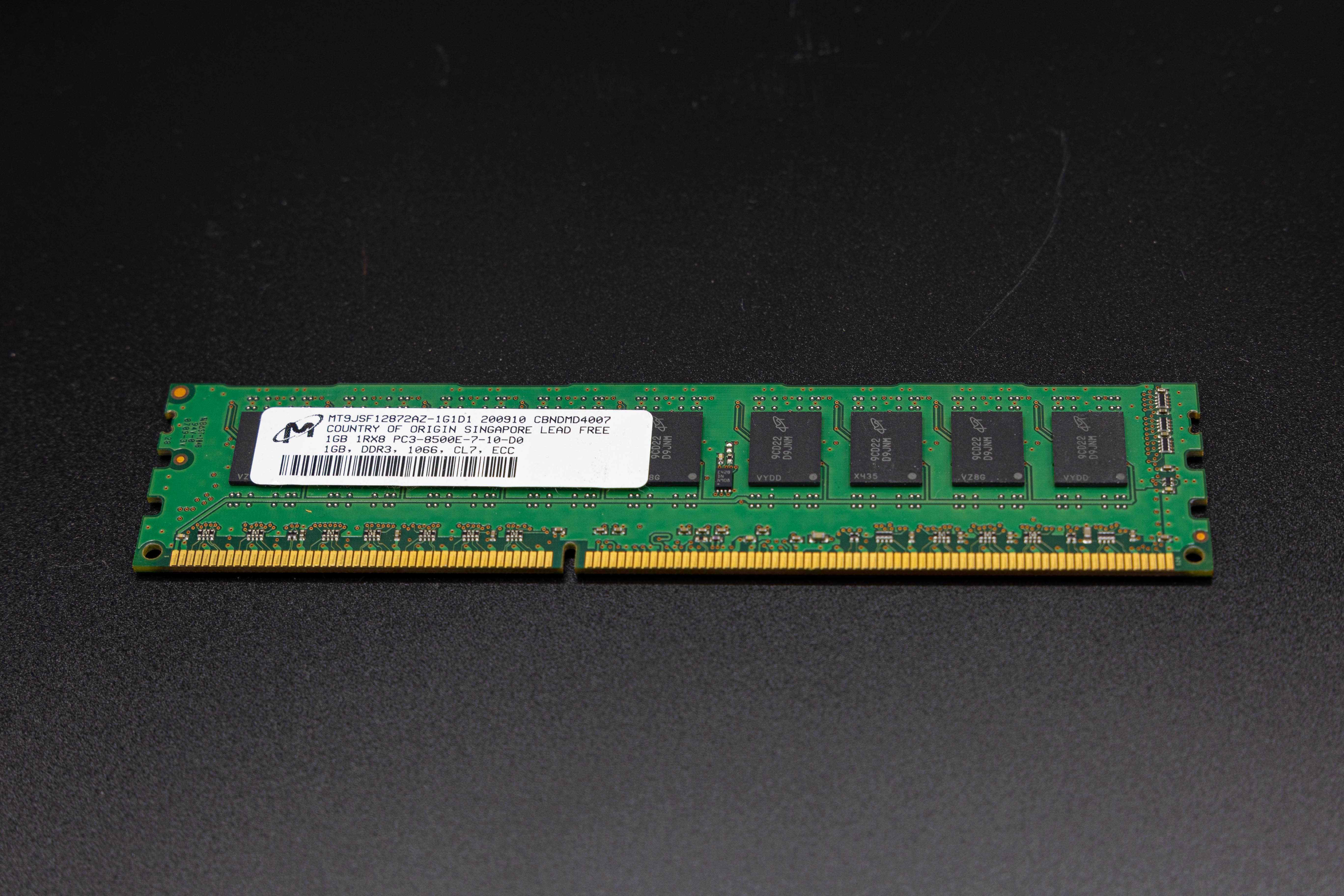 placa MT9JSF12872AZ-1G1D1 1GB DDR3 (x6