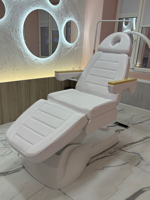 Електрична косметологічна кушетка