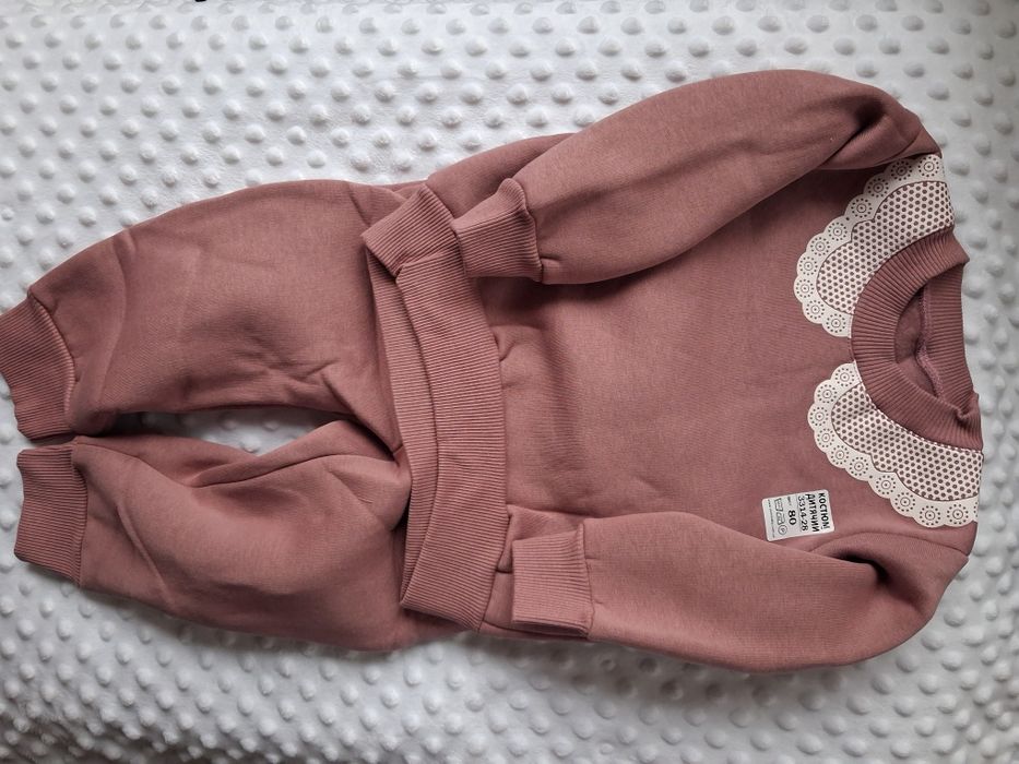 Теплий дитячий костюм для дівчинки утеплений тринитка на флісі