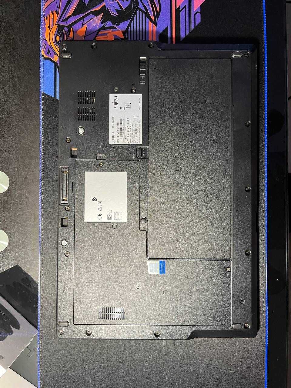 Fujitsu LifeBook E559
