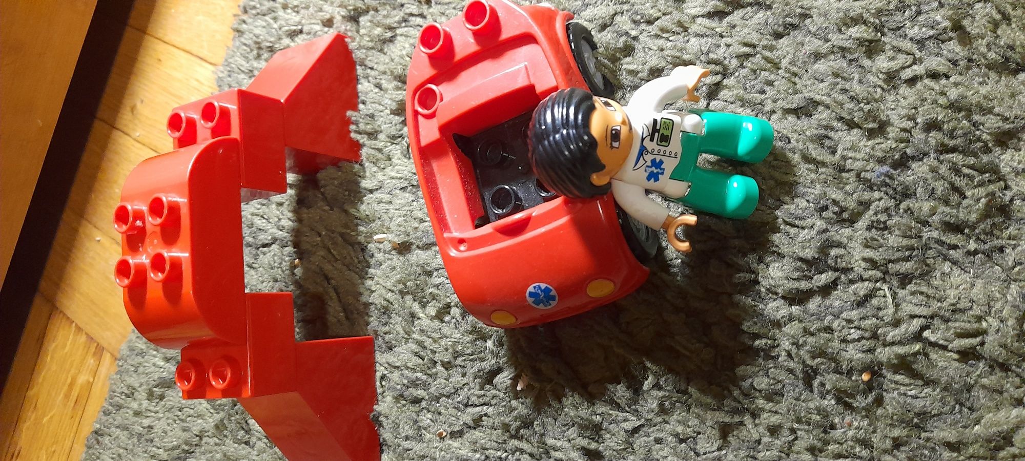 Lego duplo lekarz karetka klocki