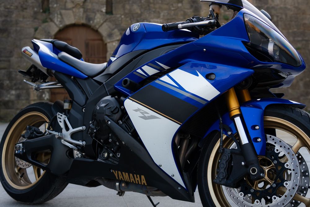 Yamaha R1  como nova