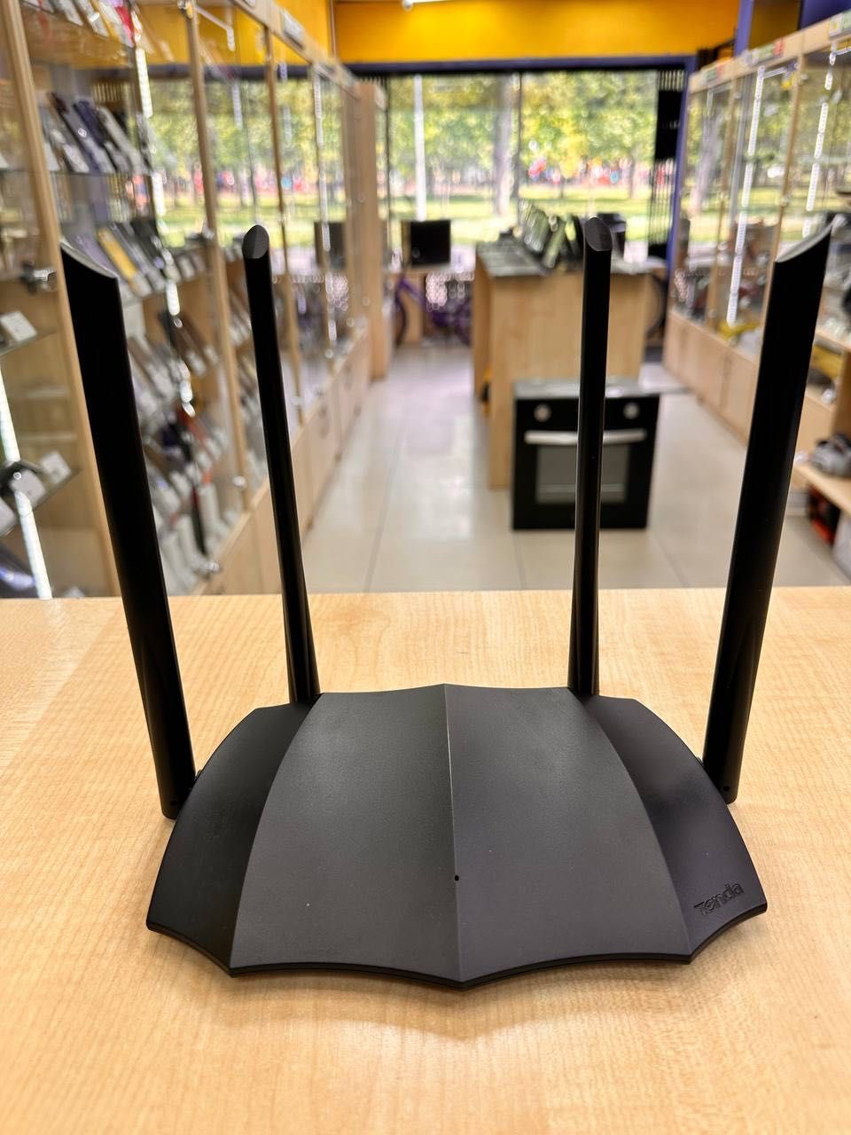WI-FI роутер Tenda AC8