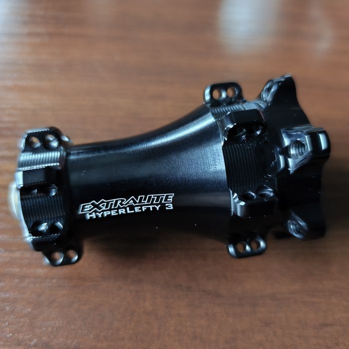 Piasta przednia Extralite HyperLefty3 IS SP 28H Lefty 2.0 demontaż