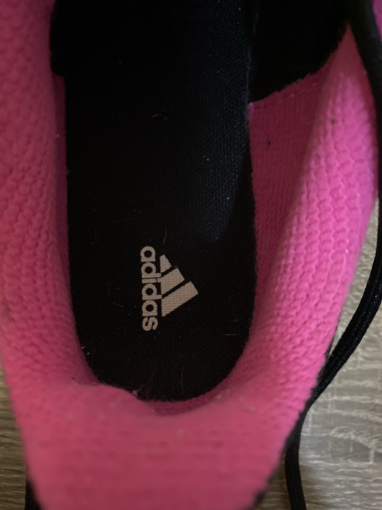 Кросівки жіночі adidas
