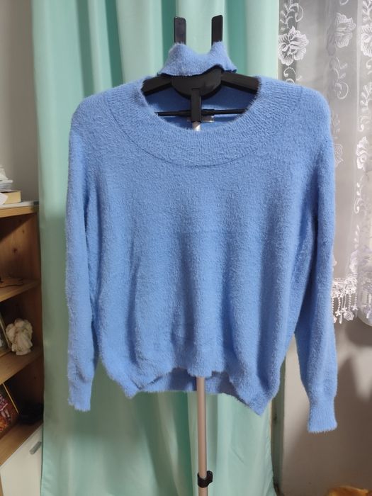 Sweter damski rozmiar M GLO