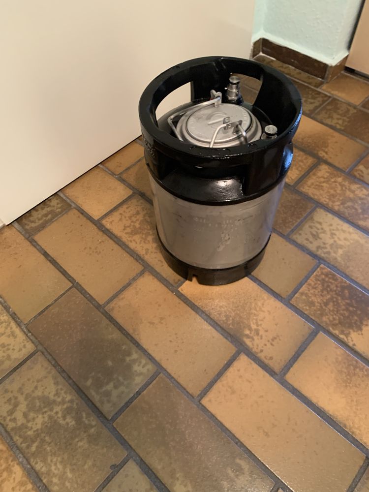 Keg Cornelius 9l beczka pojemnik ciśnueniowy