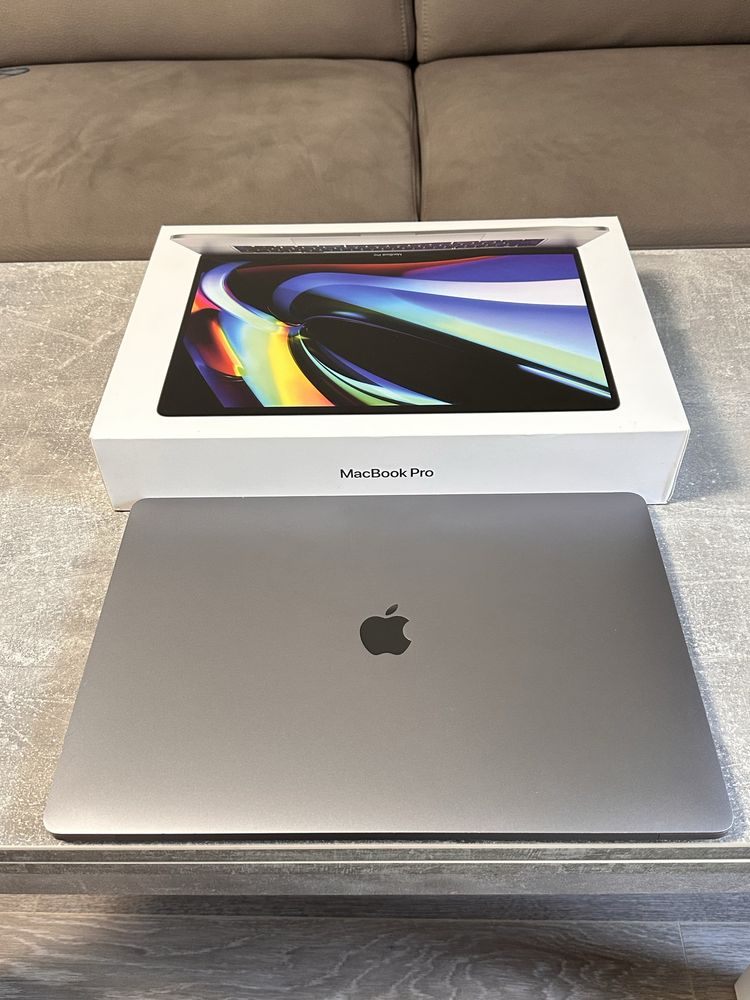 MacBook Pro 16” (2019, Intel i7 / 16GB / 512GB)