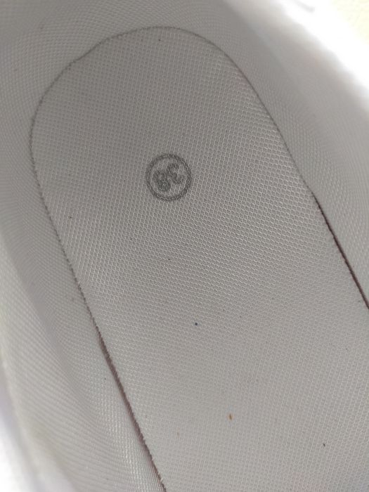 Srebne  buty damskie na grubym spodzie rozmiar 38