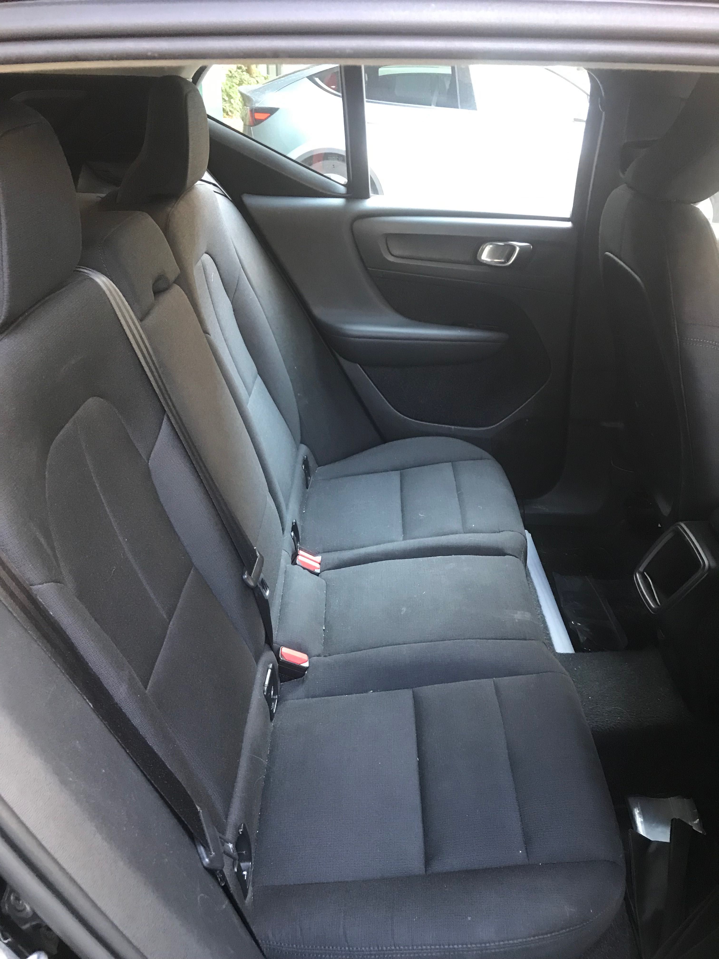 Volvo XC40 T3 nacional usado como novo