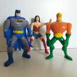 Lote de figuras super heróis