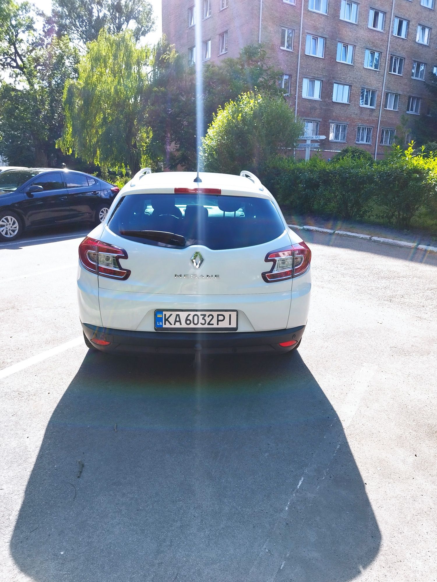 Продам СВІЖО ПРИГНАНИЙ Меган 3 2014року