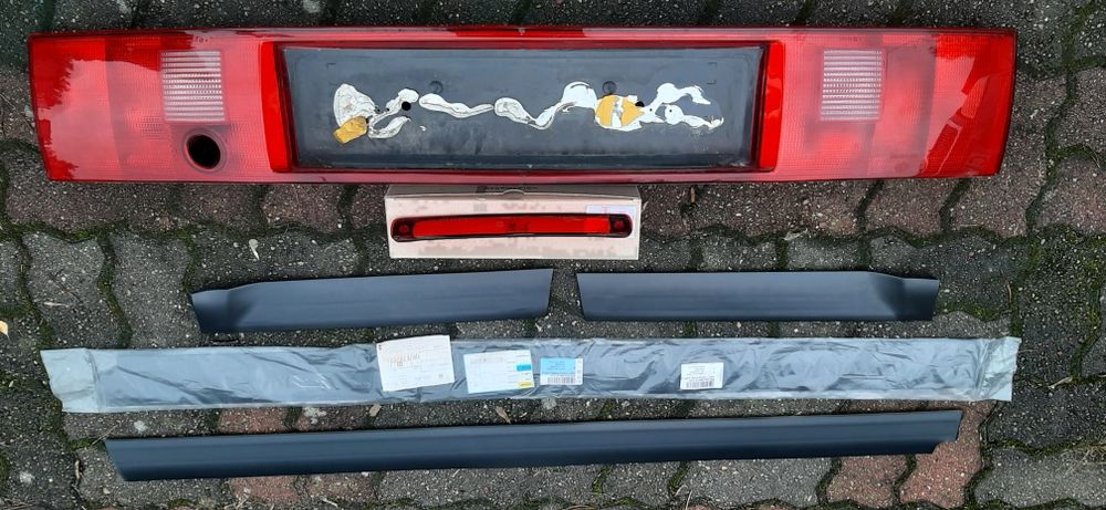 Audi 80 b4 cabrio cabriolet HELLA blenda tylne światło stop listwa