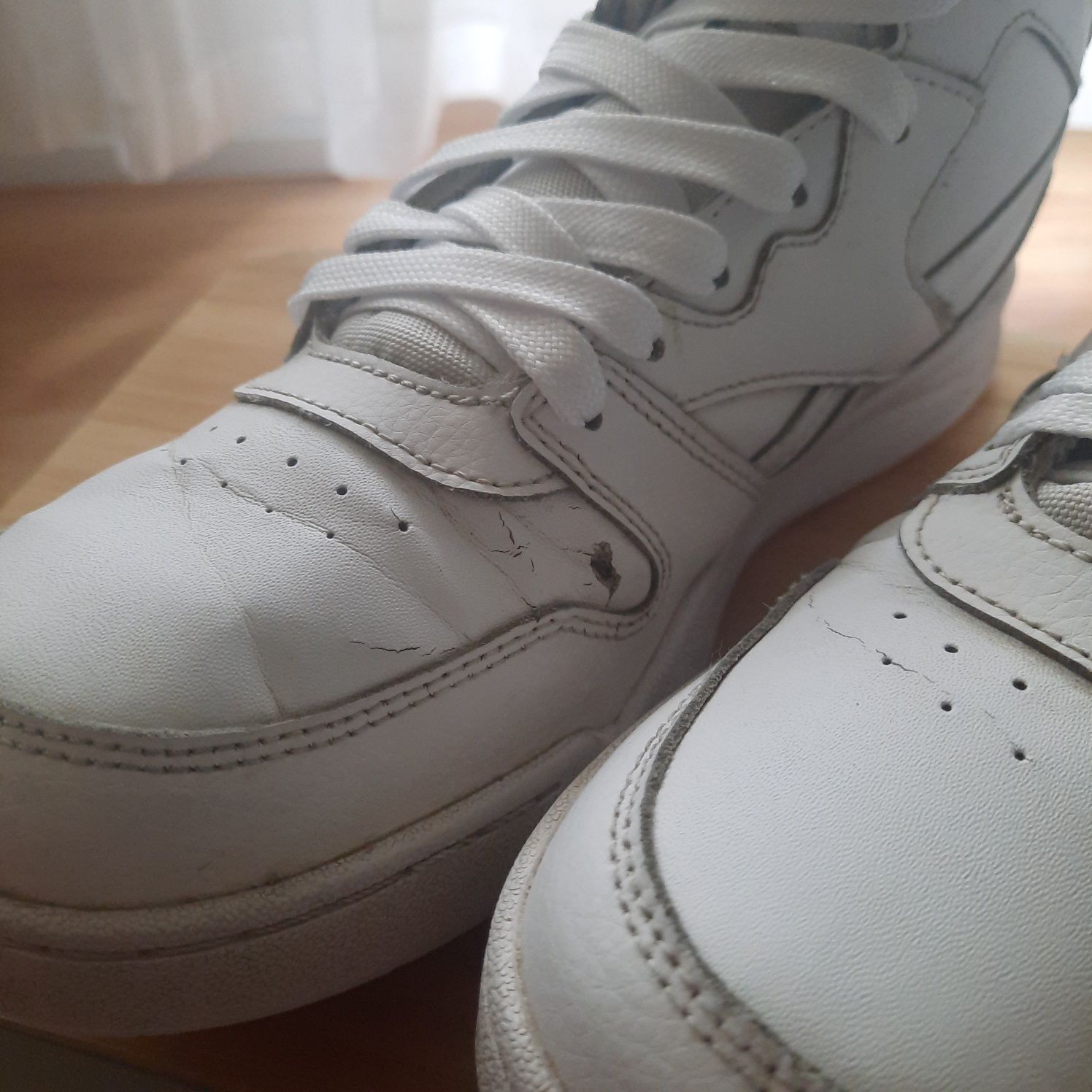 Białe buty Reebok 38