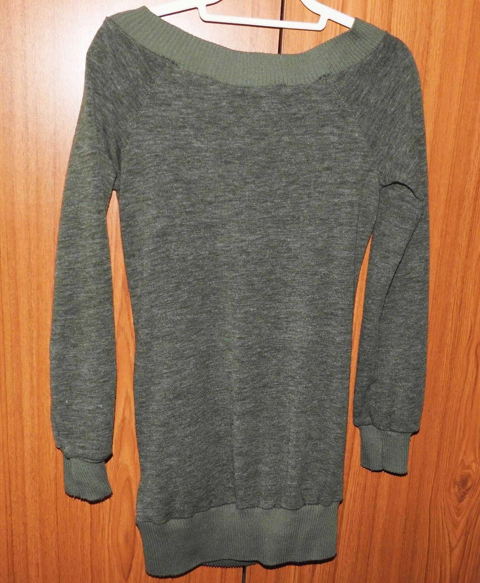 Długi damski sweter - M