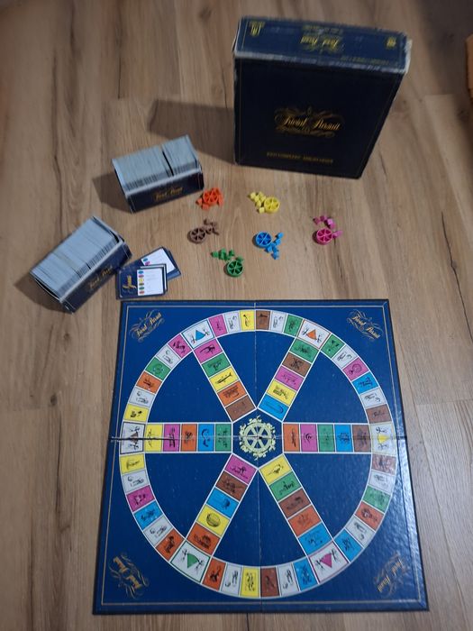 Jogo tabuleiro Trivial Pursuit