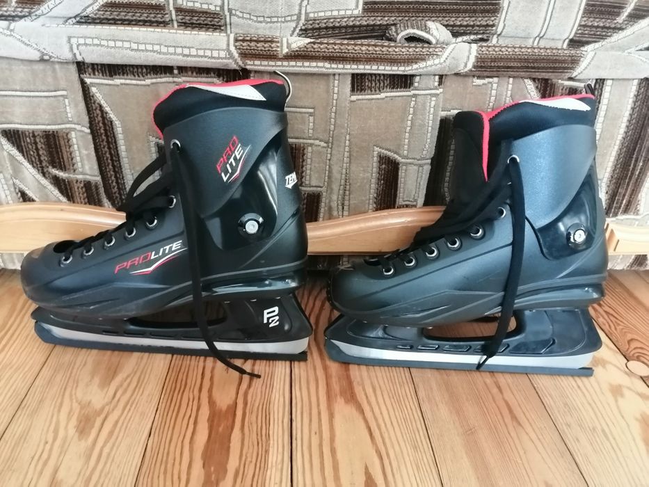Łyżwy  plus torba plus ochraniacze