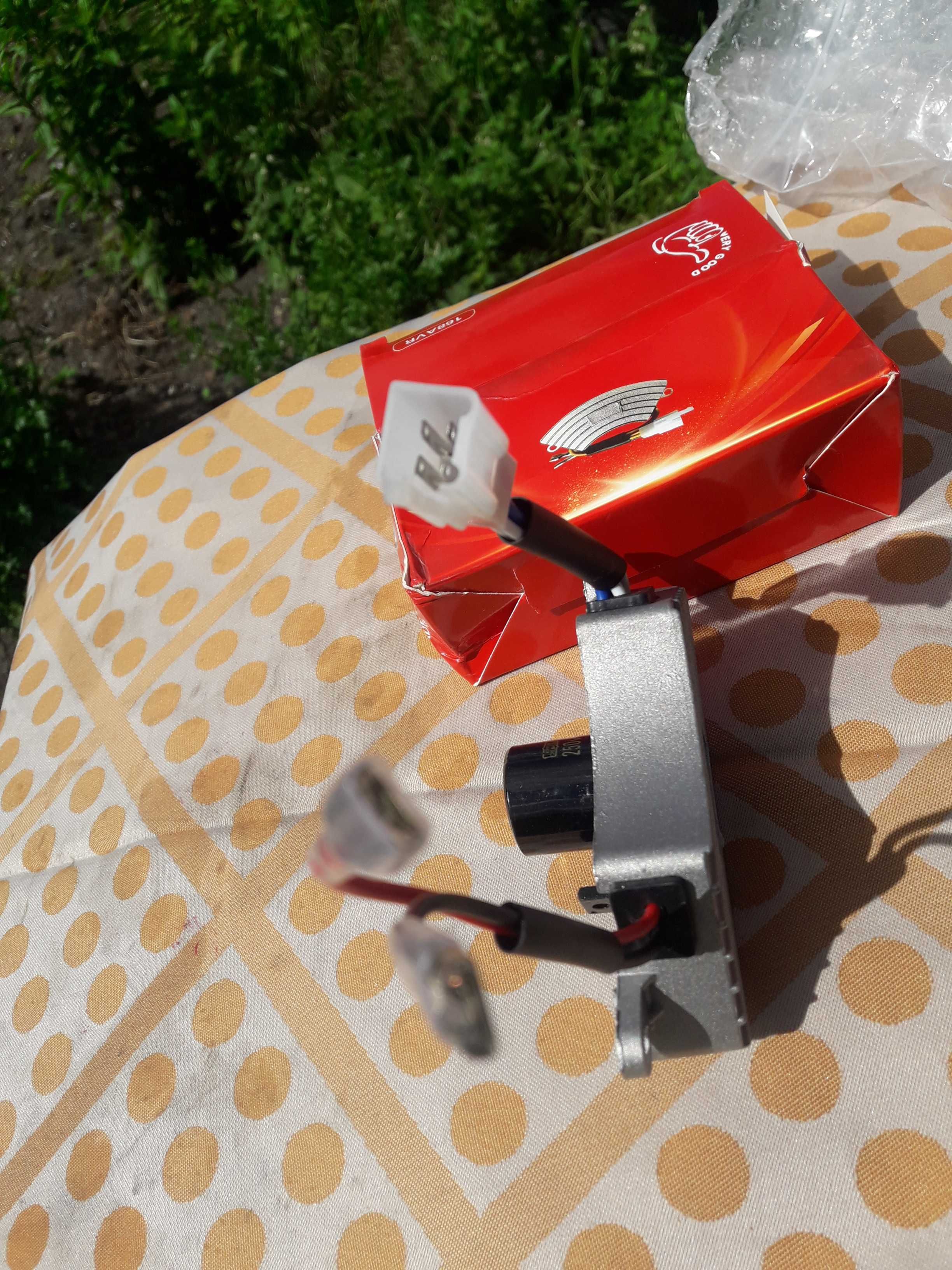 Stabilizator Napięcia AVR Do Agregatu czterosuwowego