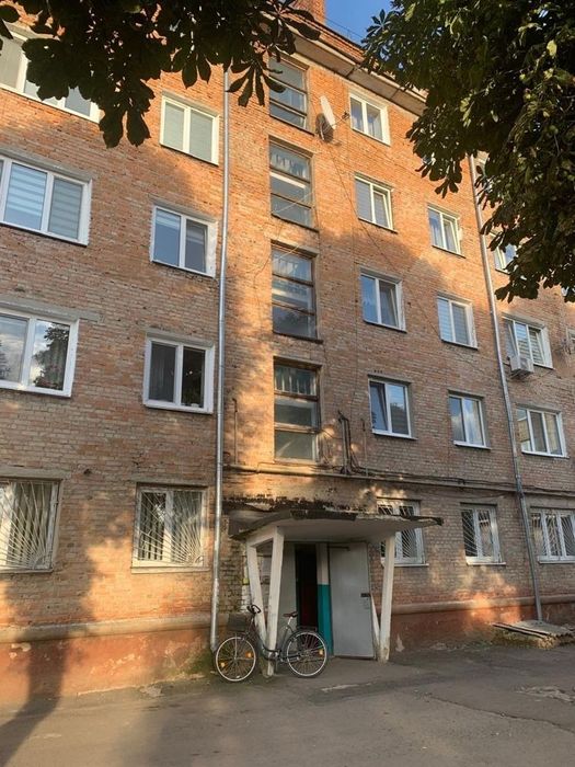 )( Продаж 3-К квартири в Здолбунові