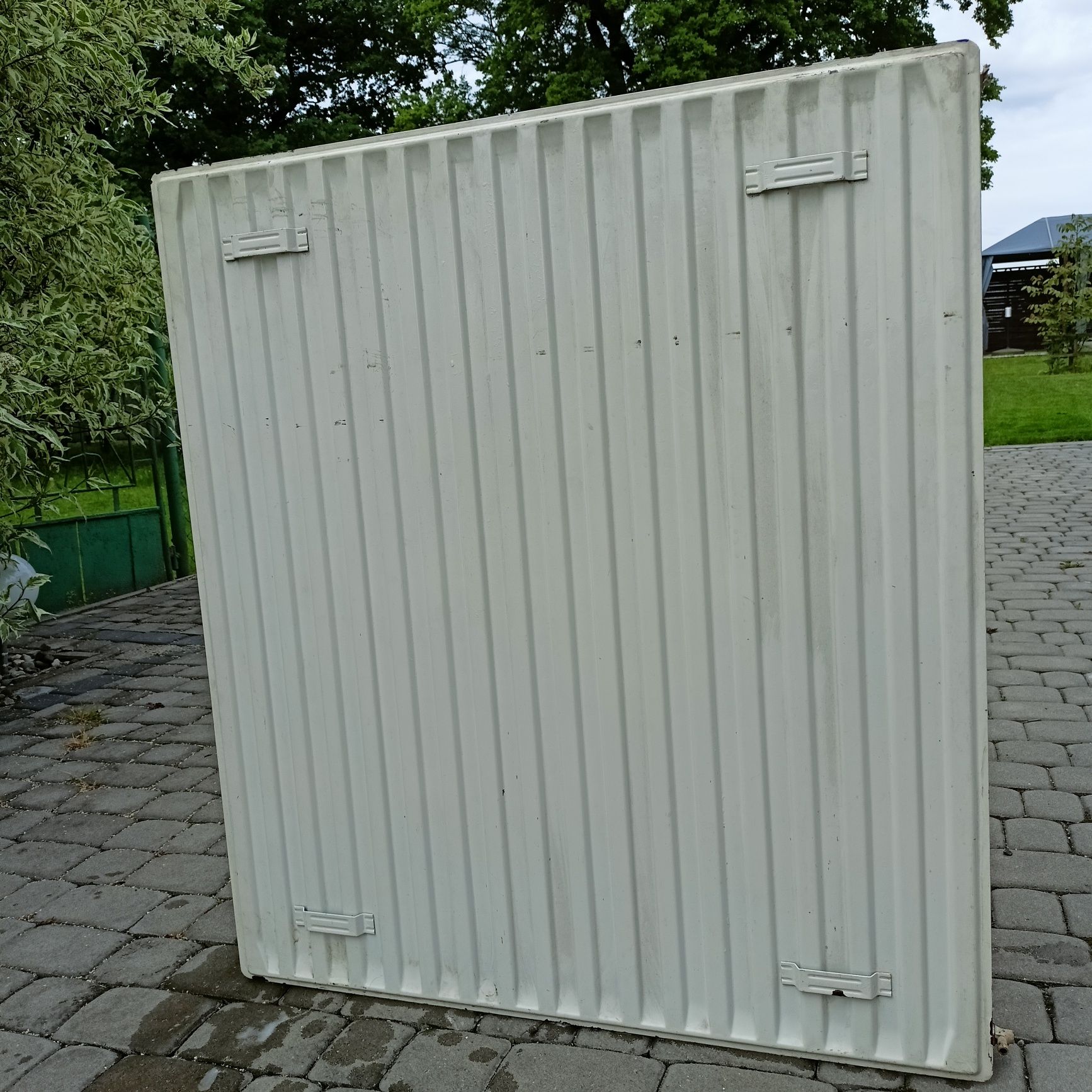 Grzejnik typ C 22 dwupłytowy, duży.