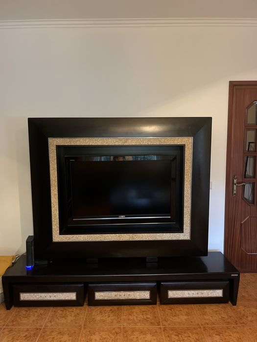 Movel de Tv, com arrumação