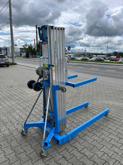 Podnośnik towarowy montażowy GENIE SLA-25, Sumner