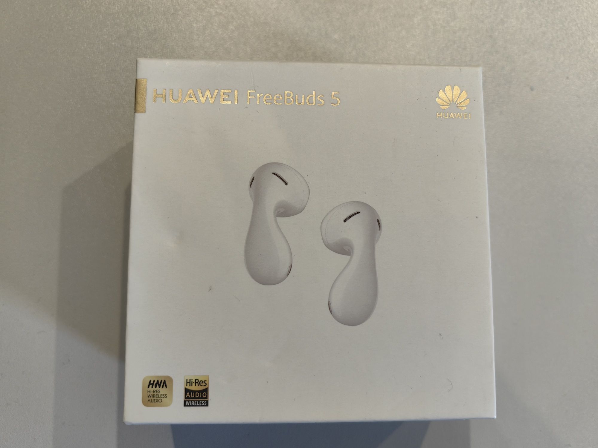 Słuchawki bezprzewodowe HUAWEI FreeBuds 5 Białe Box Faktura