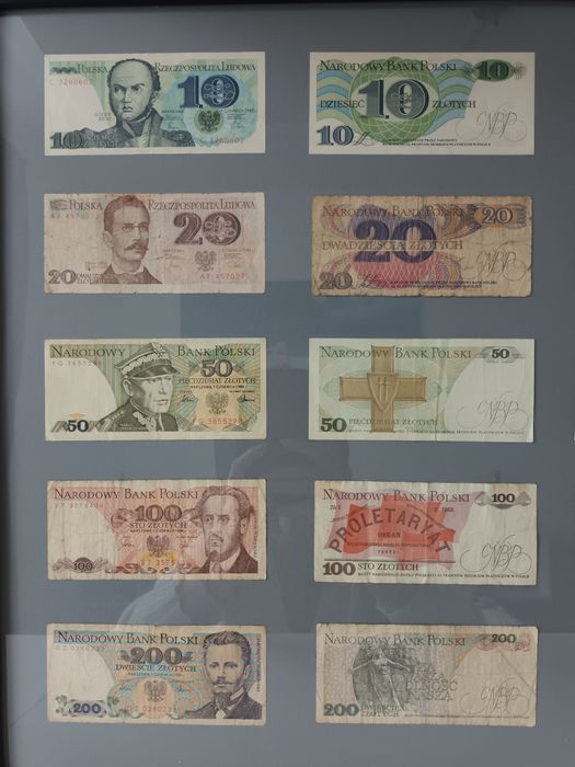Banknoty PRL w ramie