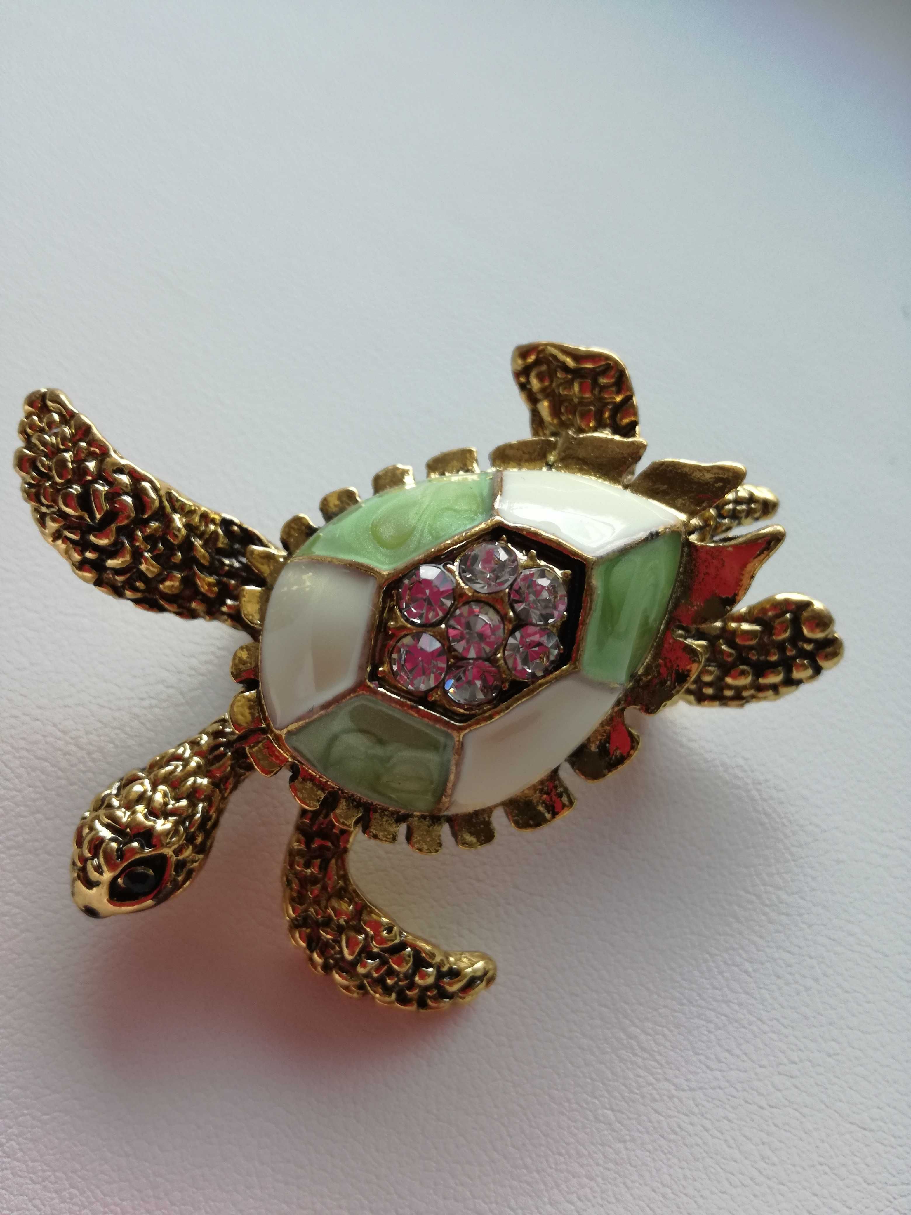 USA_BROSZKA/ZAWIESZKA_nieszablonowa biżuteria - żółw stylowy