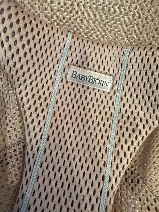 BABYBJORN - leżaczek BLISS MESH - Ciemny Róż
