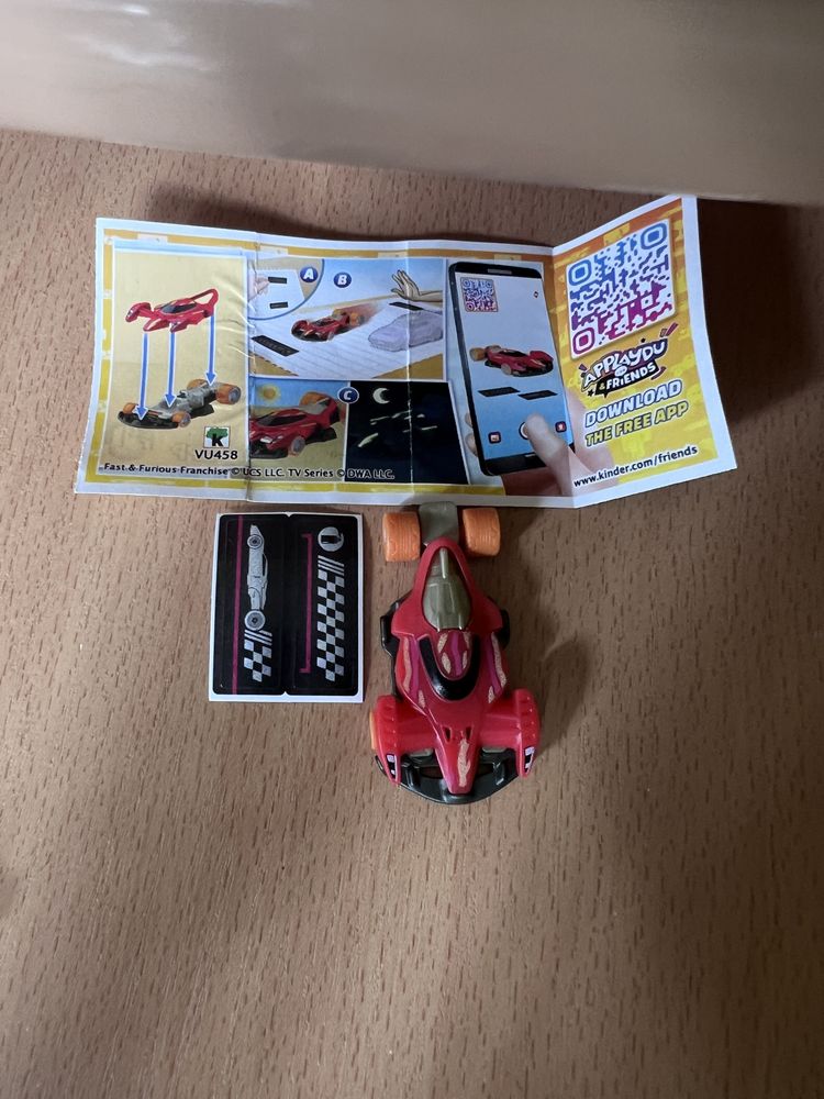 Auto kinder joy spy racers jajko niespodzianka