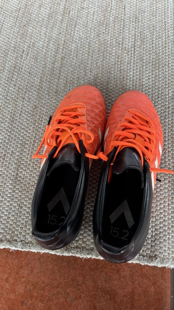 Chuteiras adidas