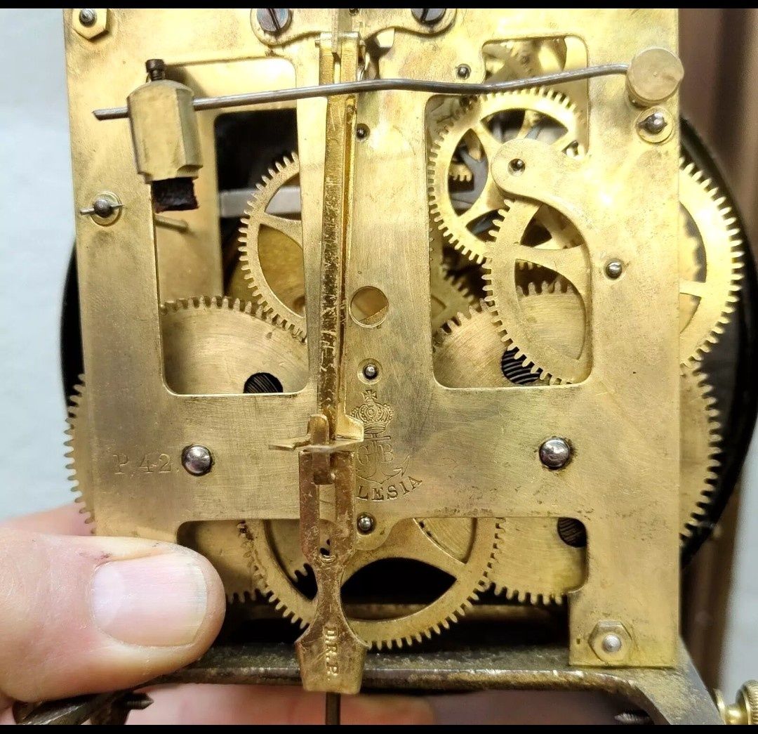 Antyk, duży zegar ścienny z wahadłem  Gustav Becker  Silesia